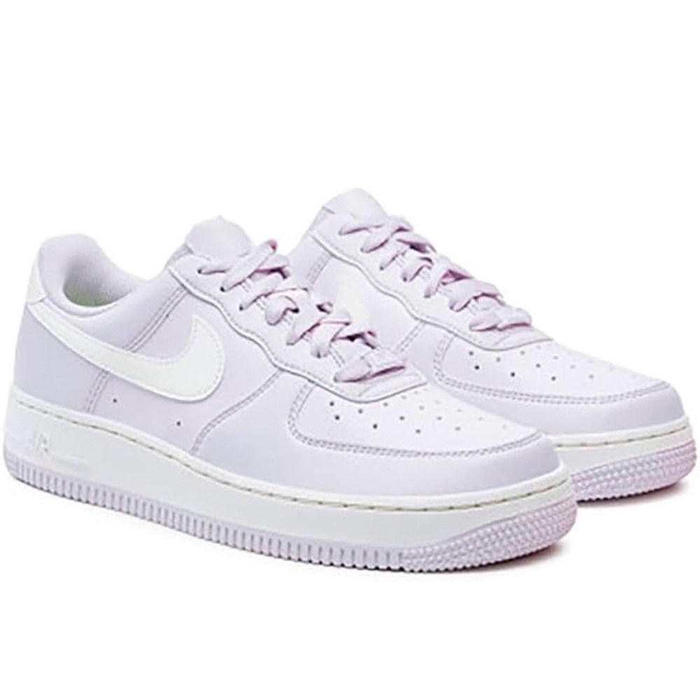 Nike Women's lavender color